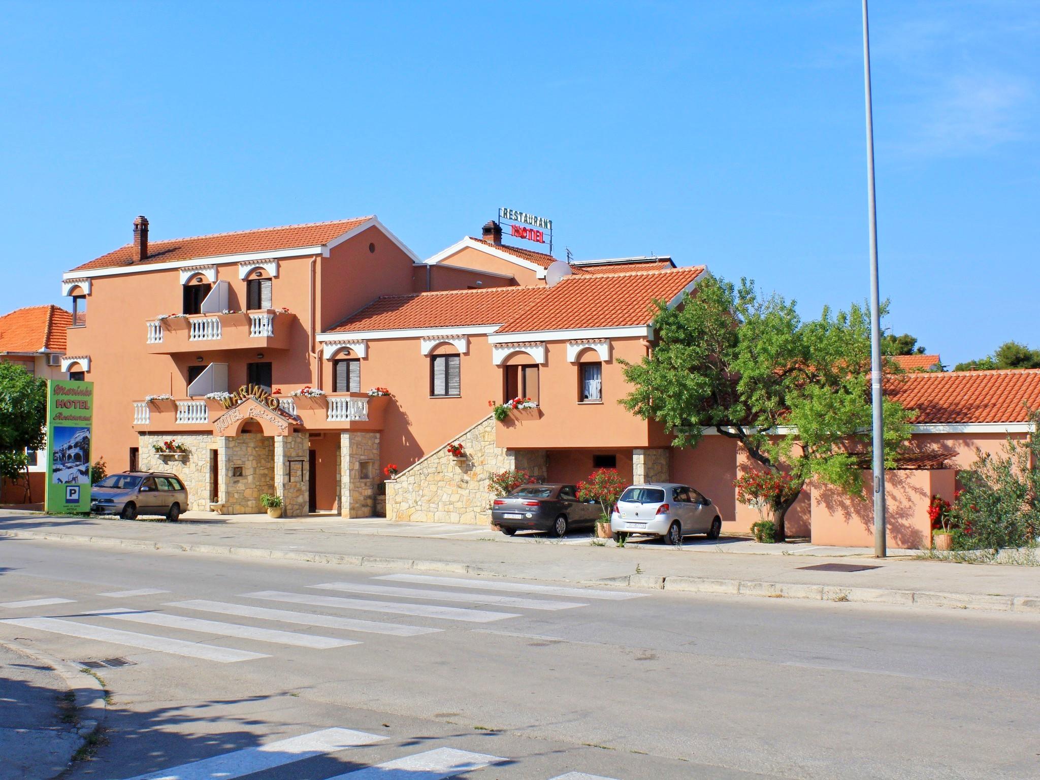 Marinko 3*